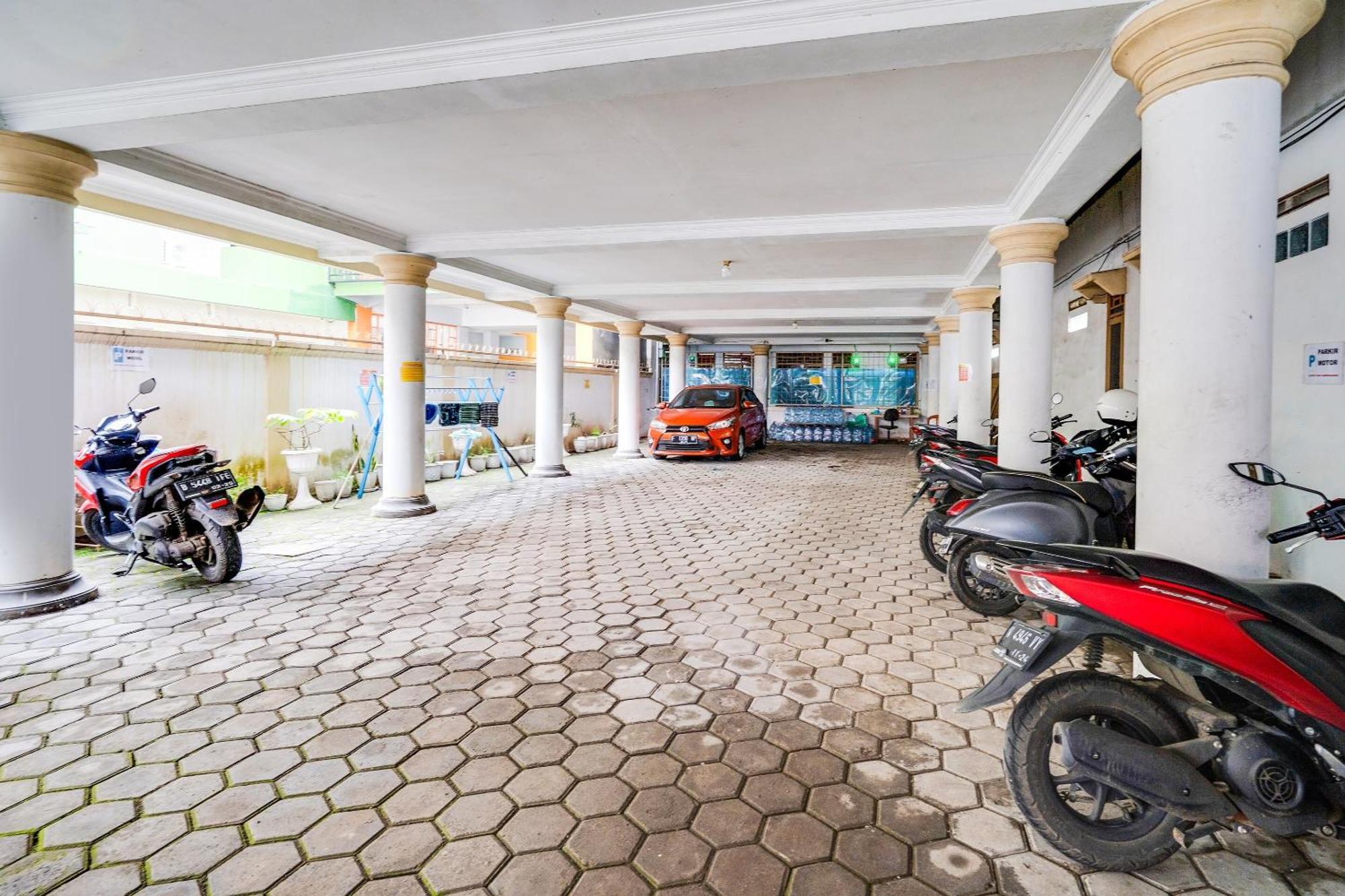 Oyo Life 91994 Sawerigading Jatinangor Syariah Hotel Sayang Luaran gambar